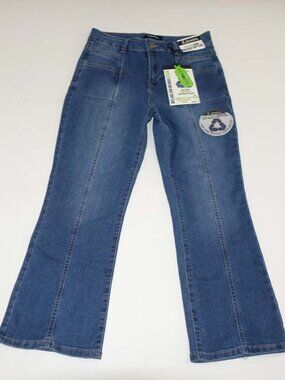 D. Jeans Women's High Waist Crop Flare Jeans Size 12 NWT Blue 25" Inseam Denim
